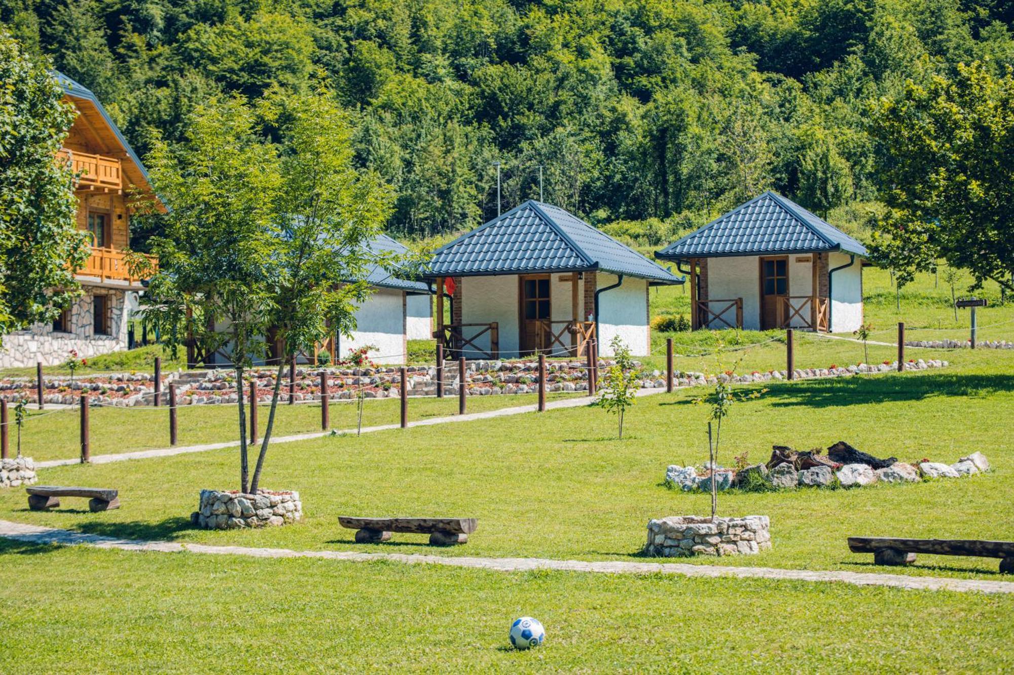 Outdoor Resort Tarasport Foca Exteriér fotografie